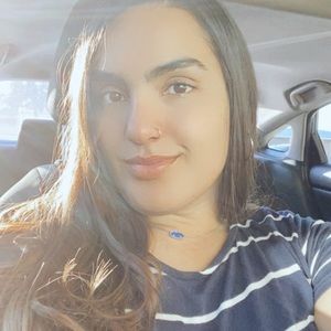 Meet your Posher, Anissa